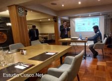Proyección en evento corporativo